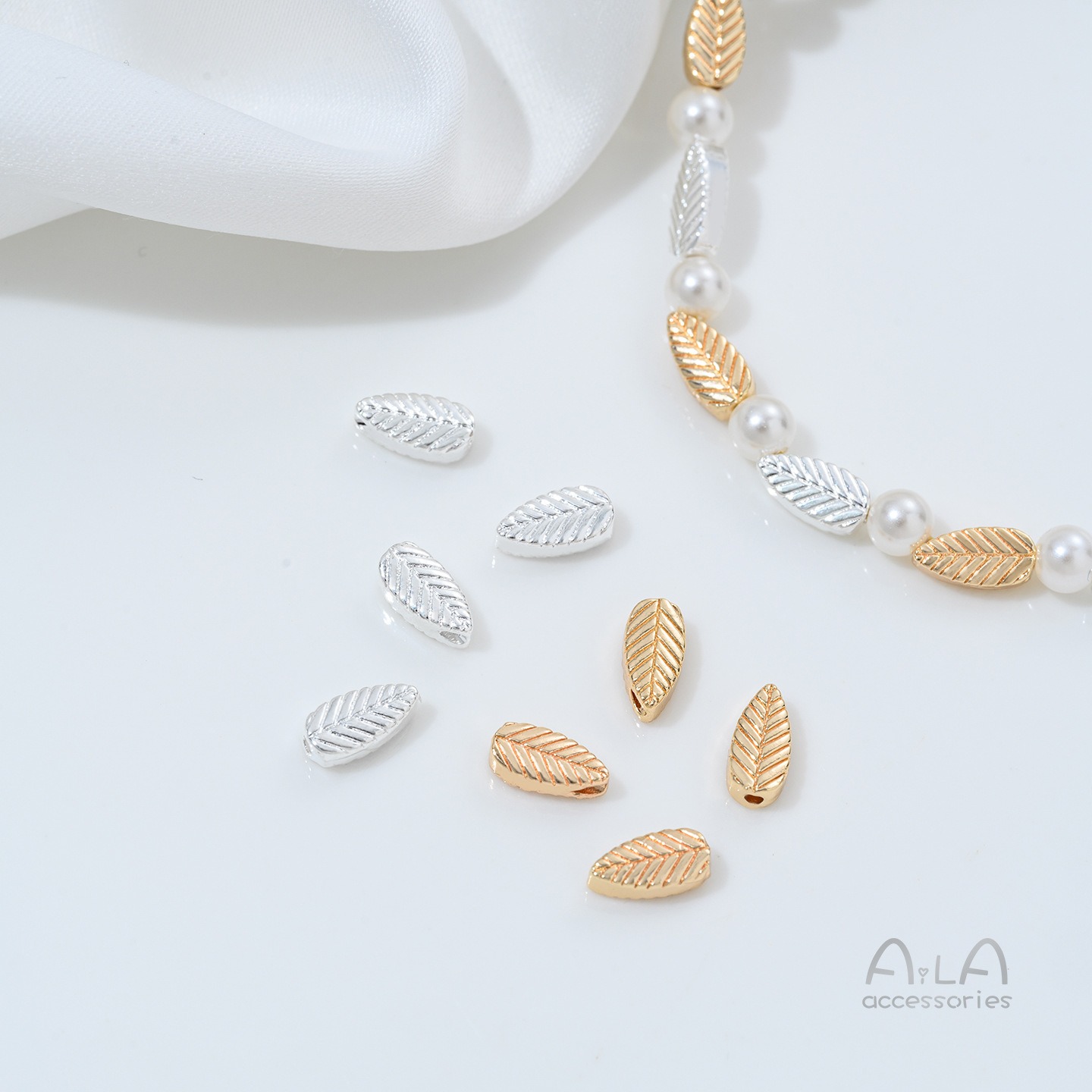 ลูกปัดลายใบไม้สองด้านชุบเงิน 1 - String Of Pearls Plant บทวิจารณ์และราคา